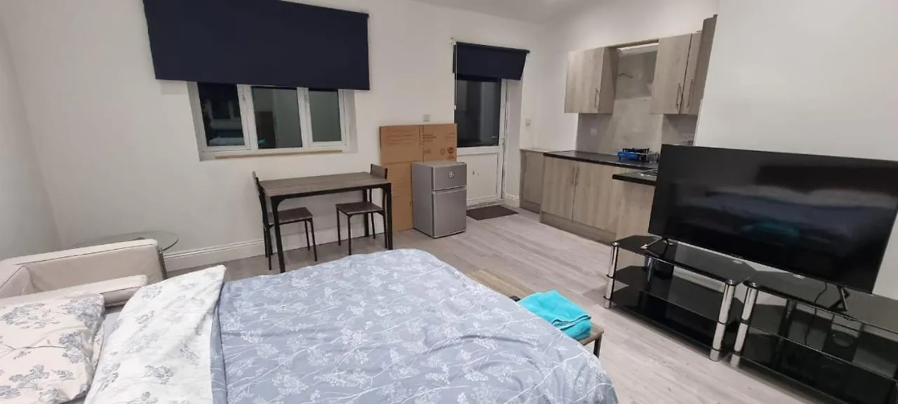 Ilford Towncentre Large Studio