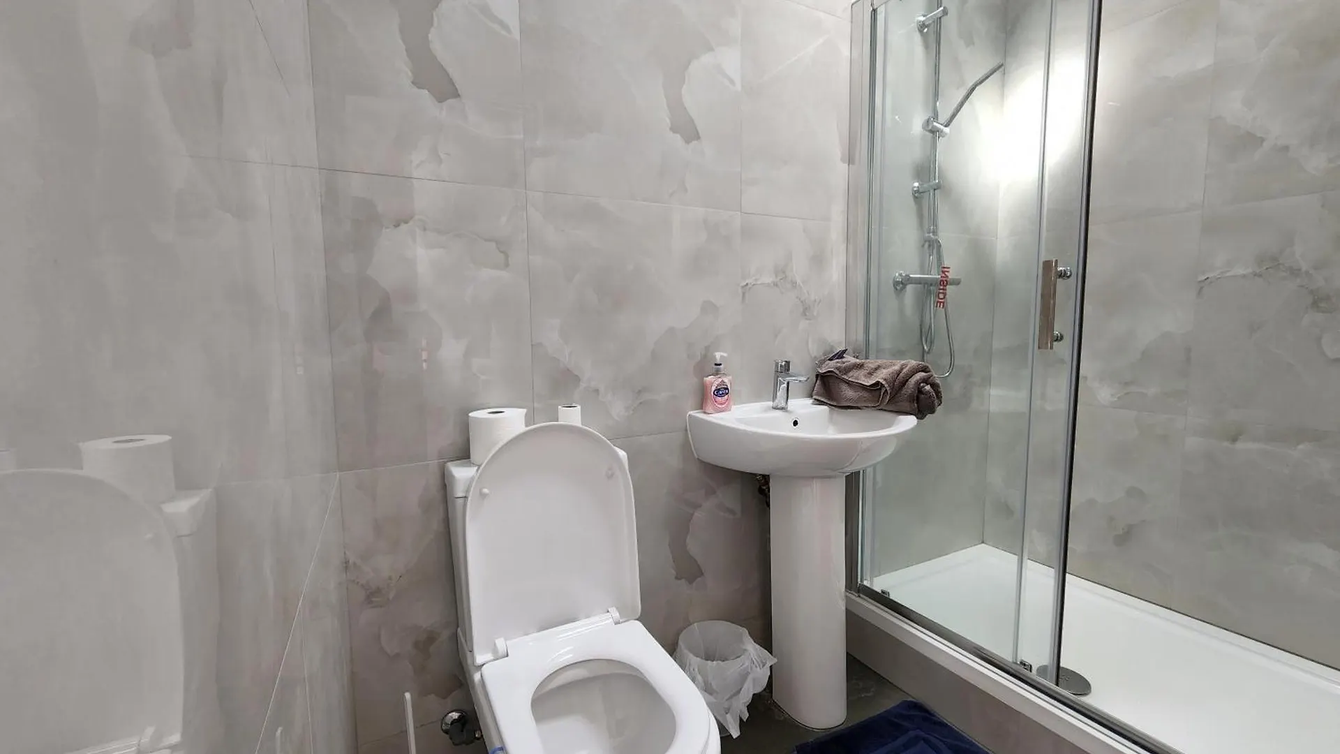 Ilford Towncentre Large Studio